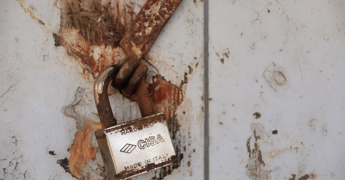 front door lock key — Bradenton Locksmith Pro